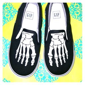 GAP Children's glow in the dark skeleton sneakers